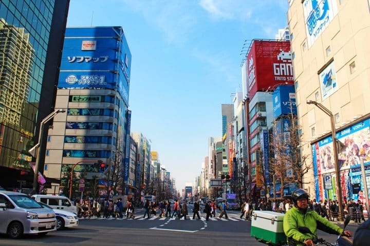 A BEGINNER’S GUIDE TO TOKYO’S POPULAR DISTRICTS