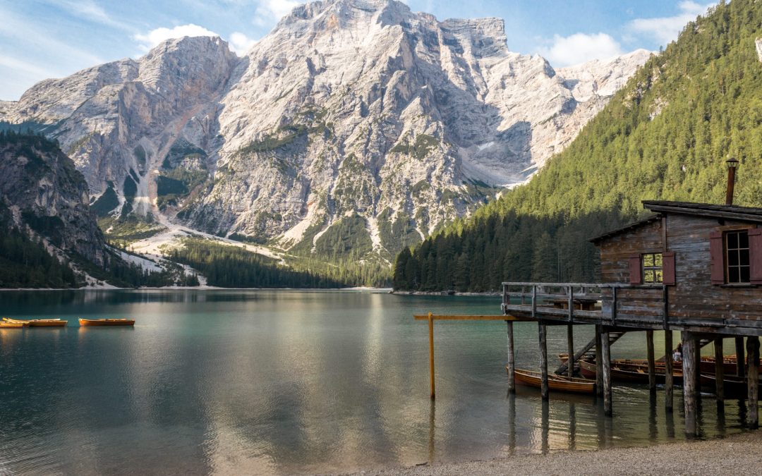A FIRST-TIMER’S GUIDE TO VISITING LAKE BRAIES, ITALY